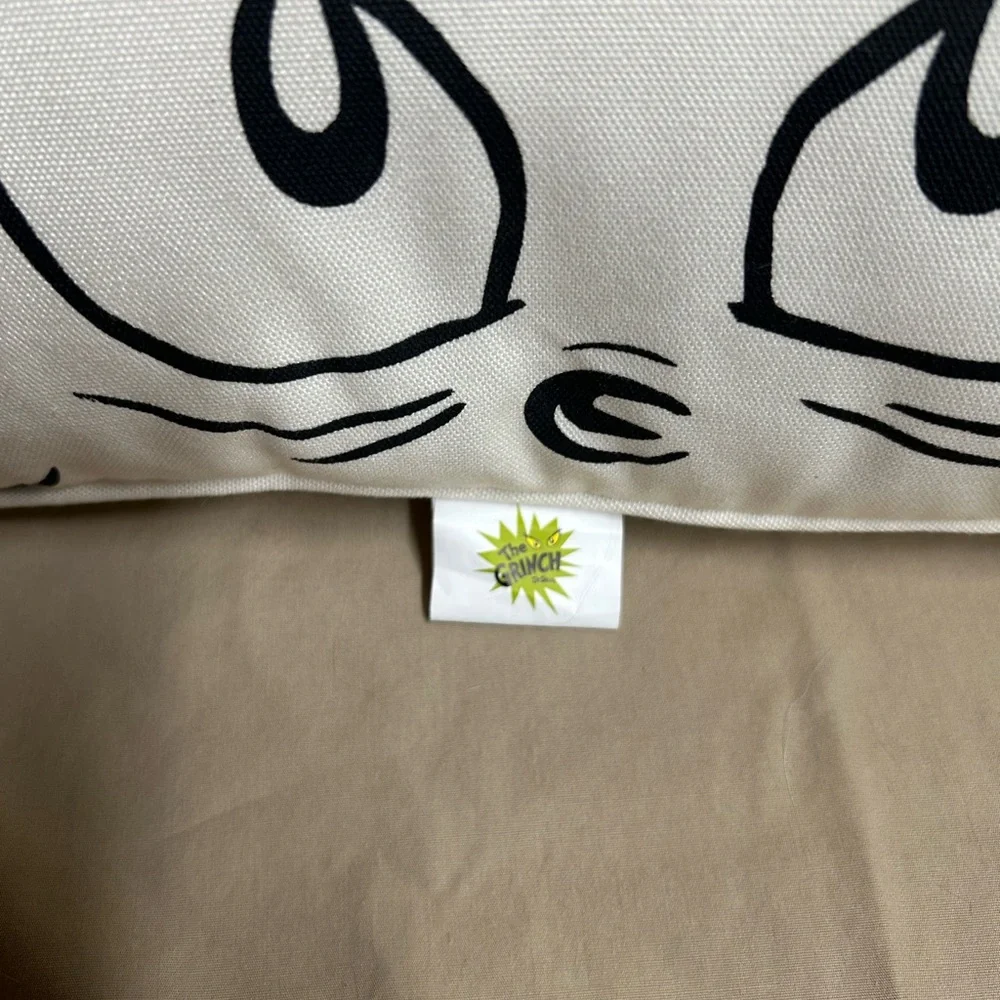 Mr Grinch‎ Pillow